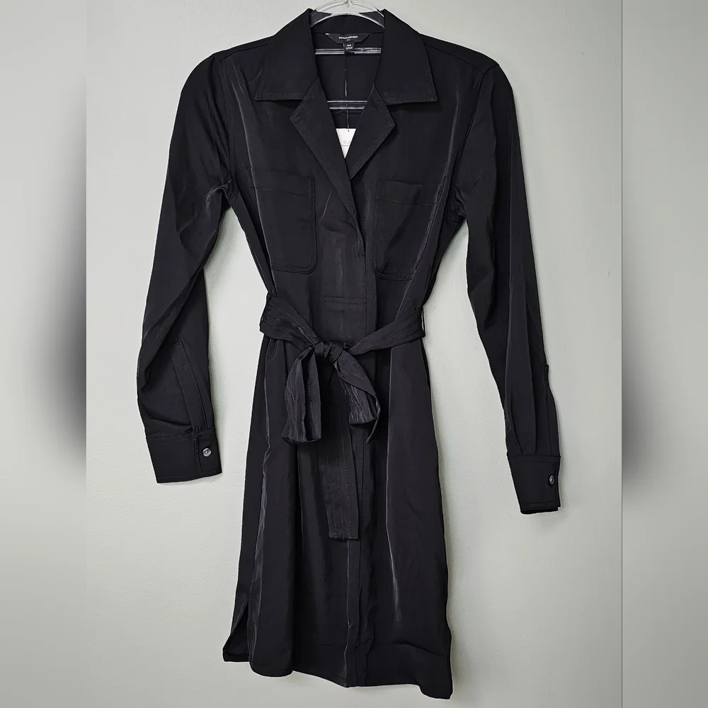 Banana Republic Women's Long Sleeve Satin Twill Mini Shift Dress in Black